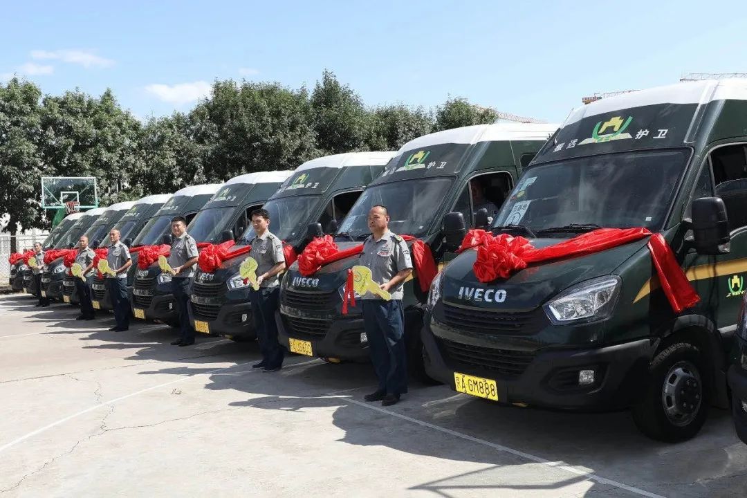 依维柯欧胜封闭物流运输车,依维柯欧胜道路救援拖车