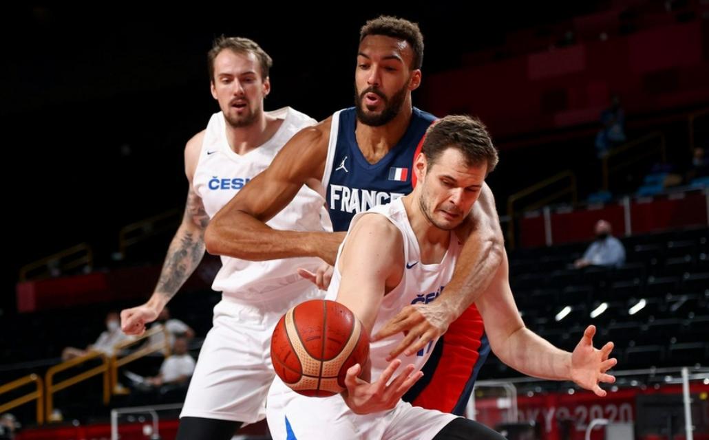 法国队4-1击败澳大利亚全场回顾,20分大胜欧洲劲旅