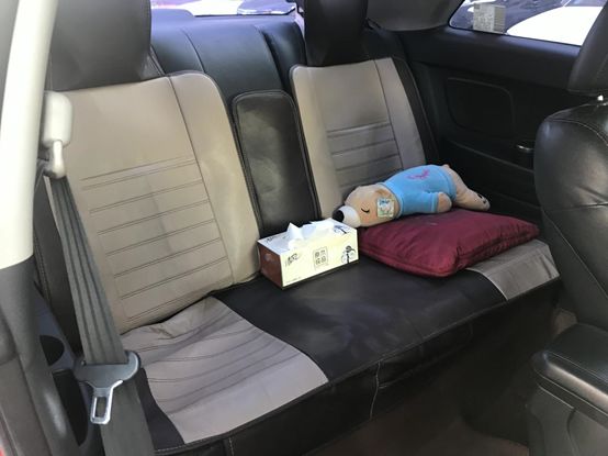 稀有跑车还带无边框车门，只要7万为何打入车市冷宫