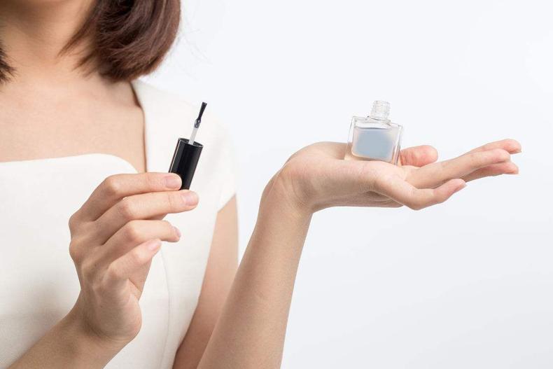 新手指甲油入门安全距离,新手指甲油选什么颜色