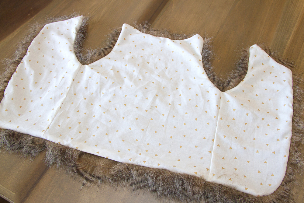 小背心裁剪与缝制入门,老年人背心的裁剪与缝制过程