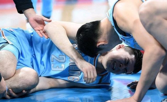 周琦伤情更新视频,周琦最新消息伤病恢复