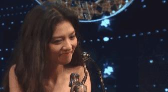 父亲死于狱中，暗恋母亲情人；拒绝拍戏的她、23岁却成金像奖影后