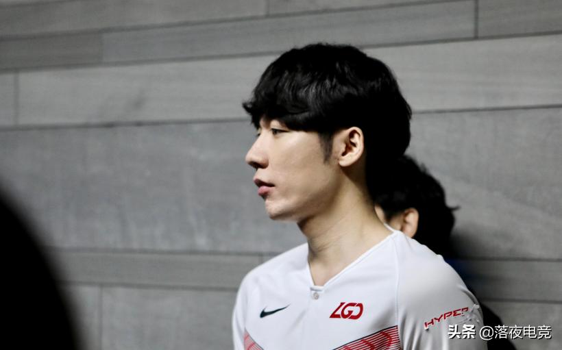 lpl连ban12次女警,lpl胜负手艾希神箭