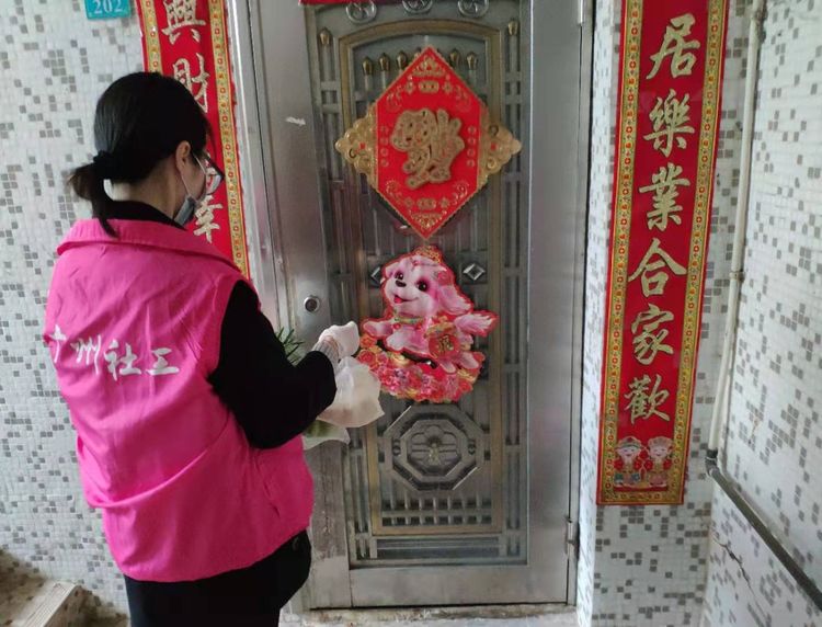 疫不容辞助力社区防疫,疫不容辞冲一线周到服务暖人心