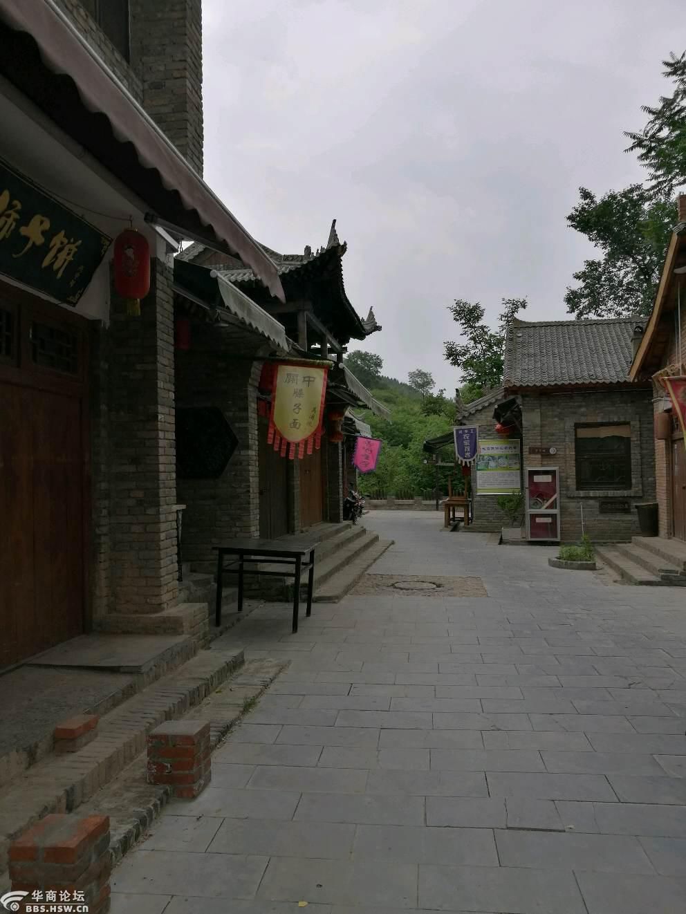 当我们谈论历史时我们在谈论什么,当我们谈论文学时我们在谈论什么