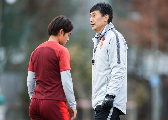 前哨站：中国女足6日才能进行踩场训练，7日就将迎来与泰国队首战