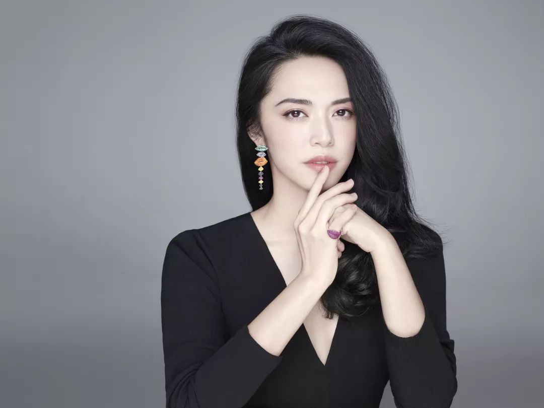 时尚圈今年的流行色,今年时尚趋势流行色