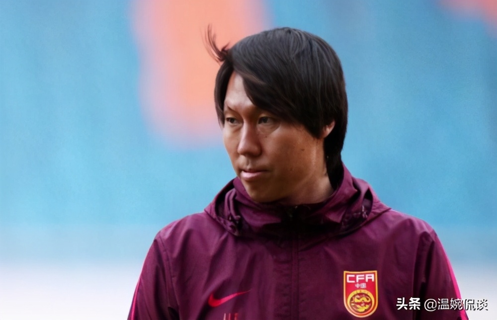 球门那么大，门将那么小，而你却还可以精准命中守门员胸口