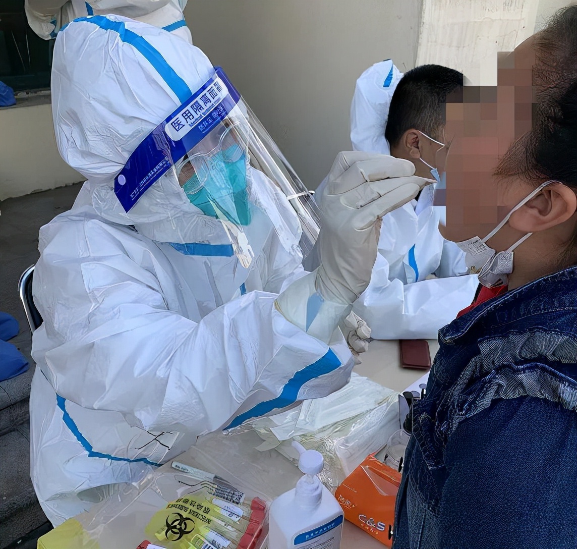 中医抗疫为全球抗疫做巨大贡献,白衣天使为祖国做了贡献