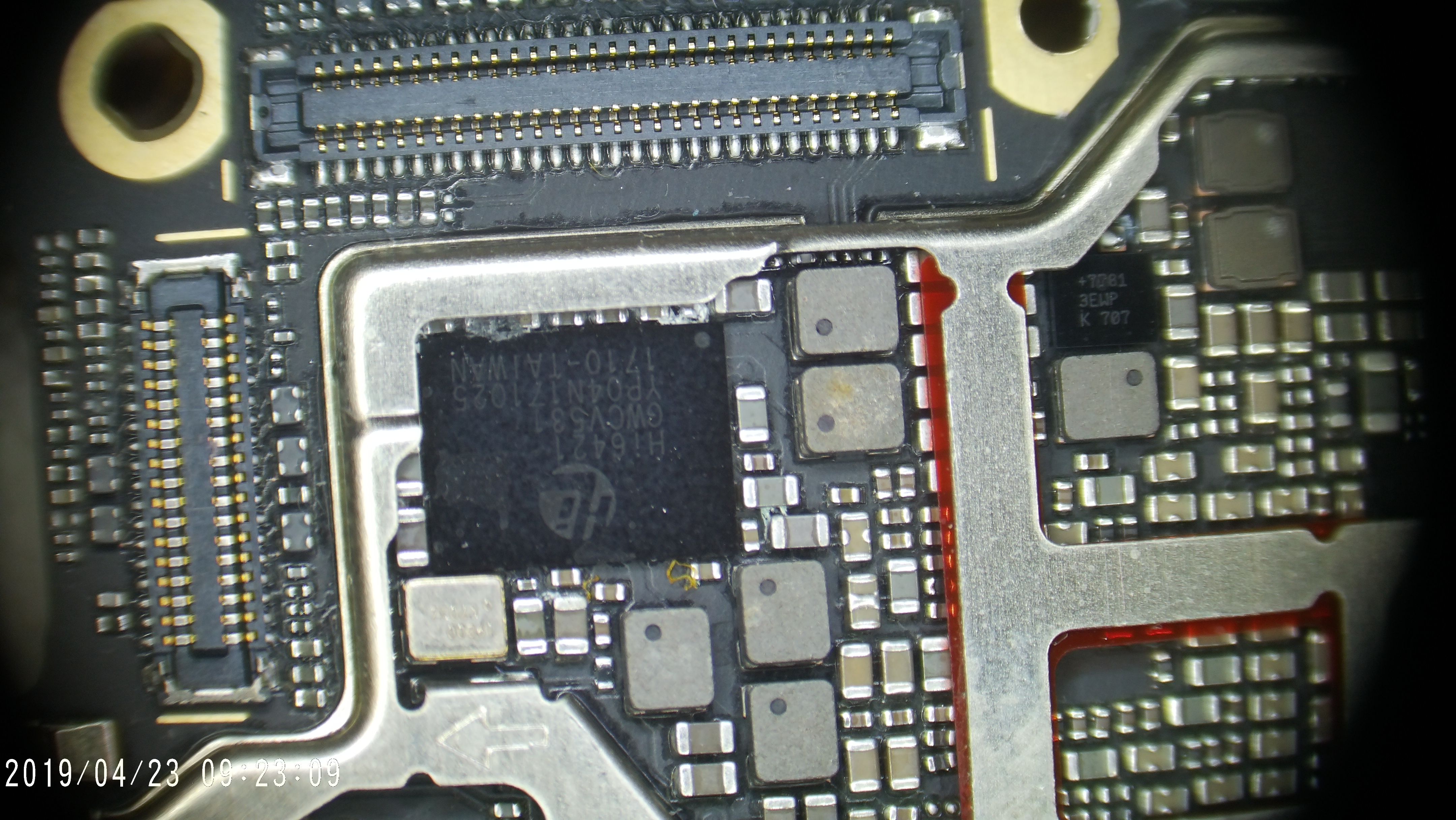 华为MT9进水不开机，一步一个“坑”把掌柜修的也是无语，想发火