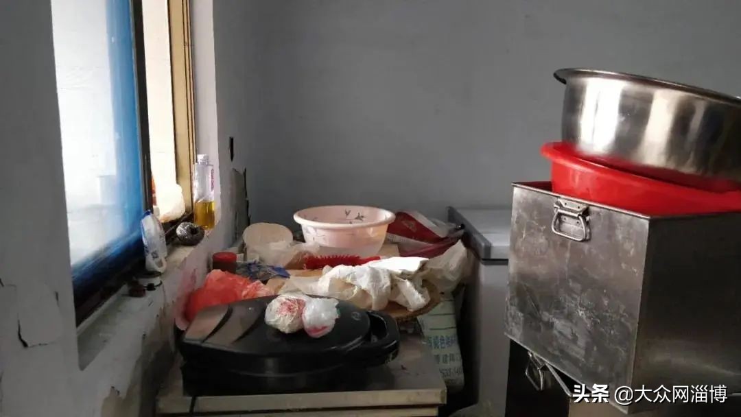 曝光餐饮后厨脏乱差违法吗,曝光滨州多家餐饮店上黑榜