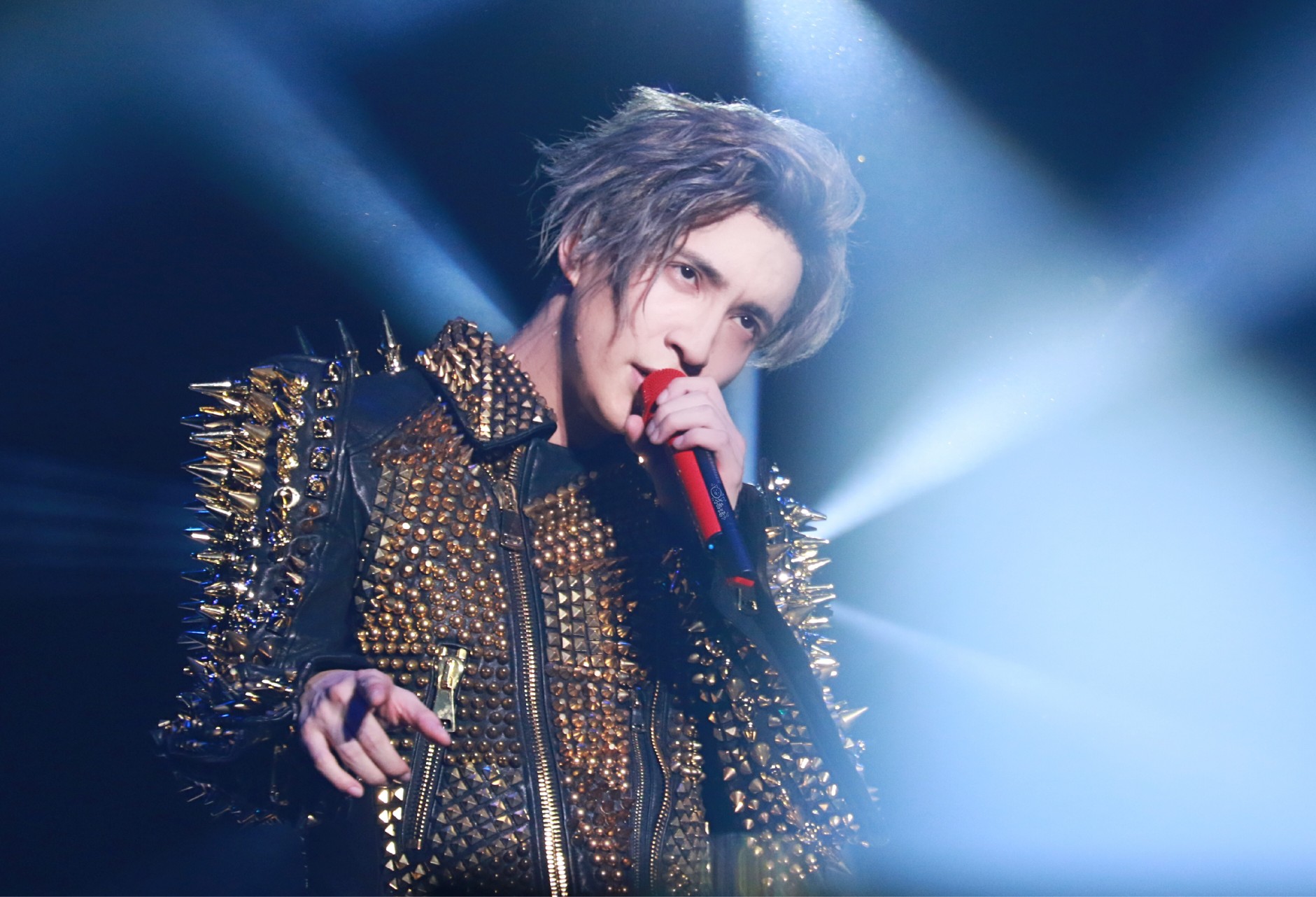 青岛音乐节王嘉尔,青岛即墨草莓音乐节薛之谦王嘉尔