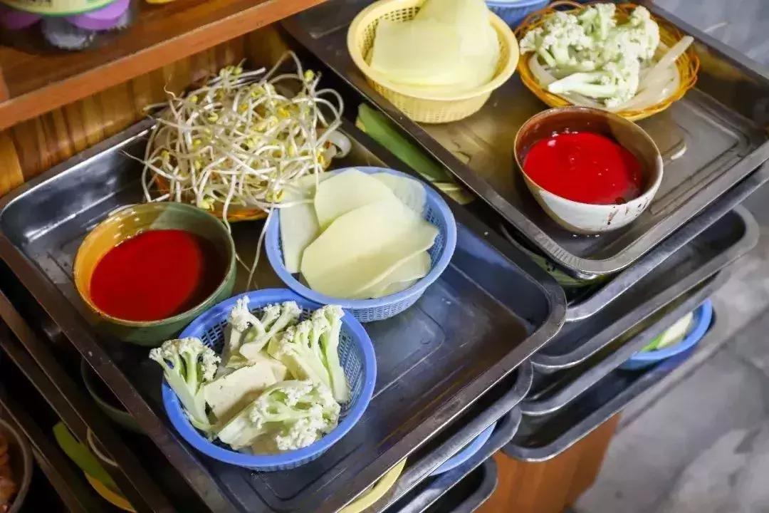 成都人小心！到这三个小区里吃“鬼饮食”？进去了就别想出来