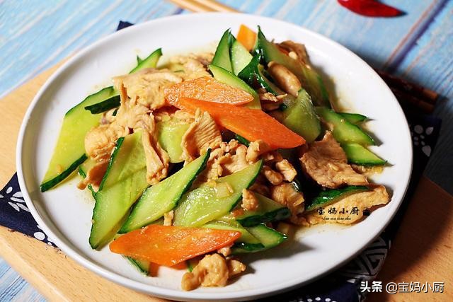 猪肉涨价了不知道吃什么好,鸡肉怎么炖肉才嫩好吃又有营养