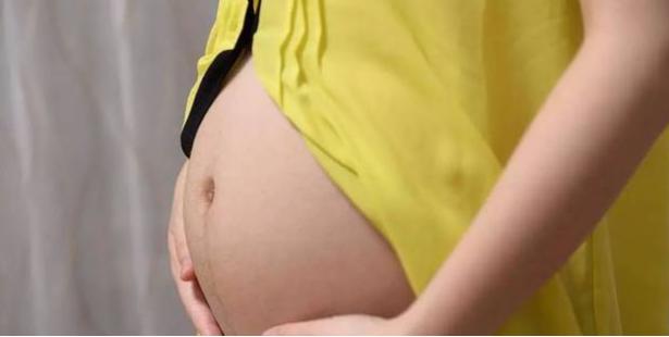 剖腹产里面伤口崩裂什么感觉,剖腹产38天突然出鲜血了