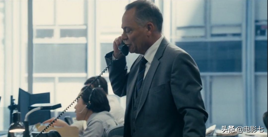 色香味俱全，好莱坞性感女神扎堆，这部「限制级」喜剧，非常过瘾