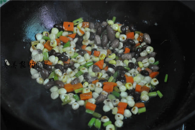 孩子高中了，营养特重要，我隔三差五给他做这早餐，补脑效果特好