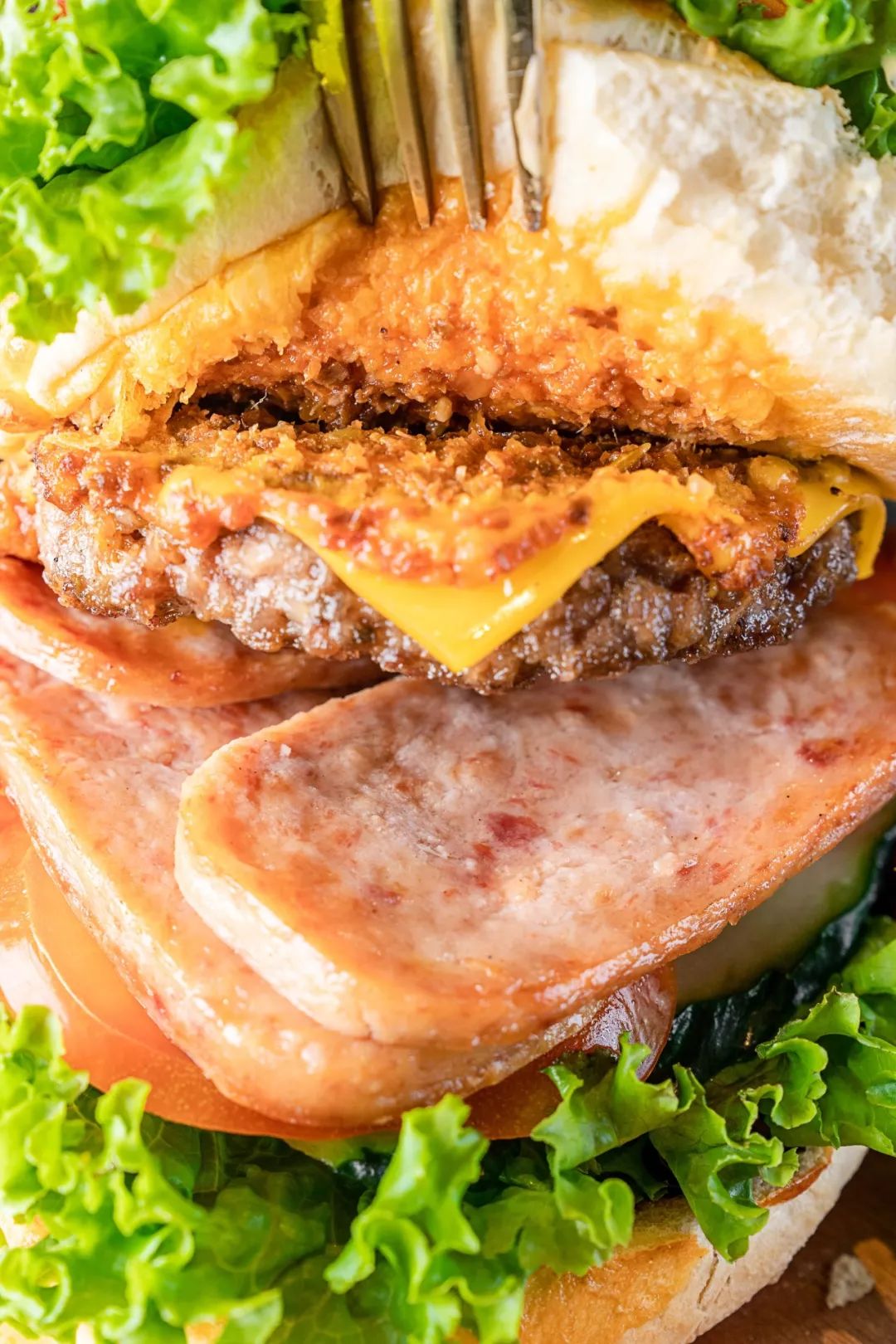 召唤佛山大胃王！足足八层高XXXXXL号大力水手汉堡，全部吃完免单