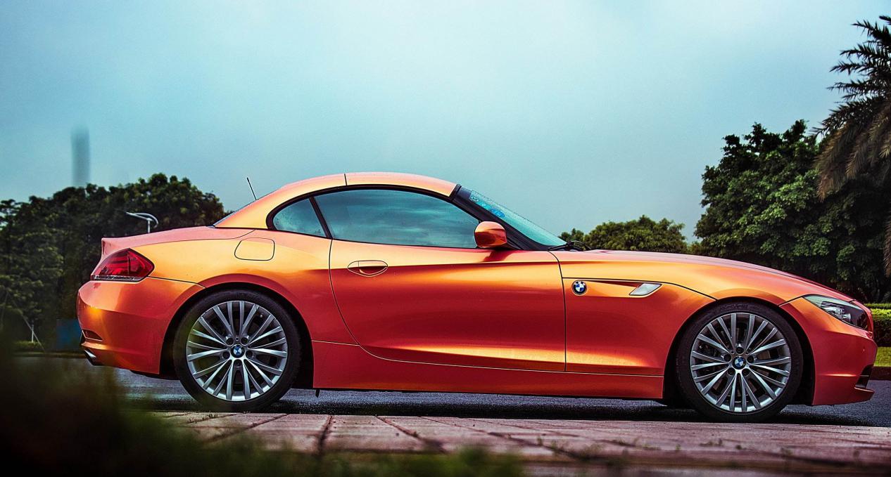 贴了2年的改色膜会留胶吗,贴改色膜多久会翘边