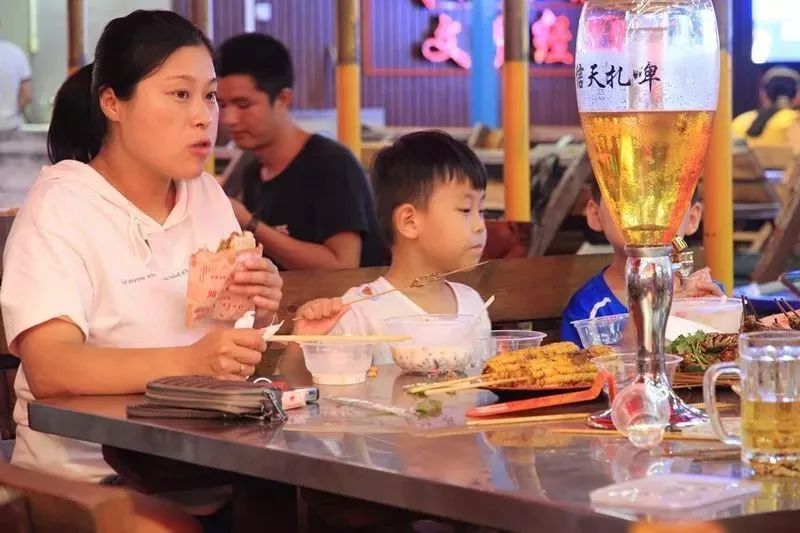 大夜市必吃美食攻略,品尝夜市美食的必去之地