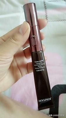 她说了大实话：“一文不值”的它，抹一抹，色斑不再“为所欲为”