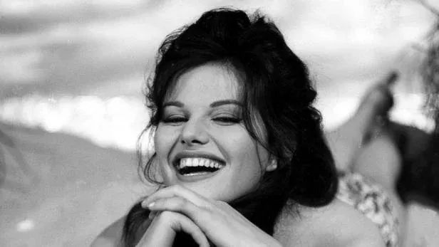 意大利名模惊艳的图片,纪录影视