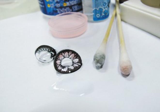 美瞳戴100就瞎吗,九块九的眼镜伤眼睛吗