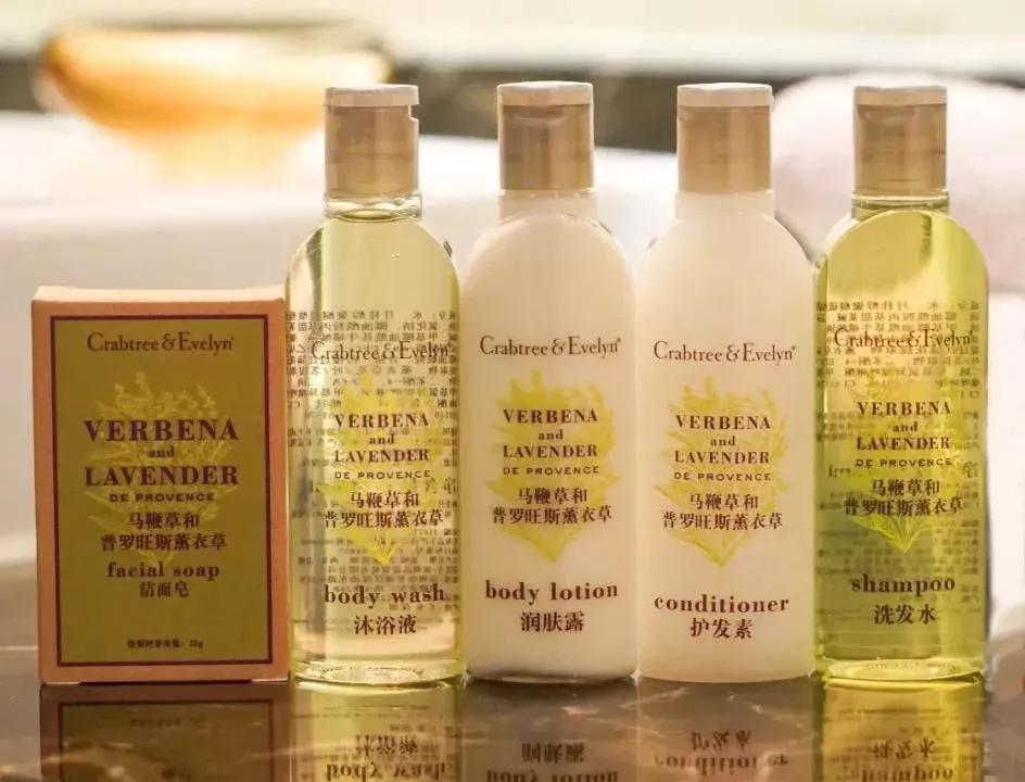 海口希尔顿酒店海鲜自助餐费用 (希尔顿海岛度假放松)