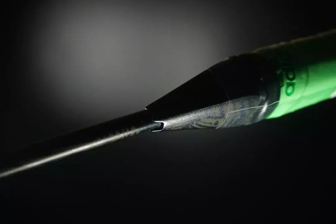 阿迪达斯a5,阿迪达斯a09羽毛球拍多少钱