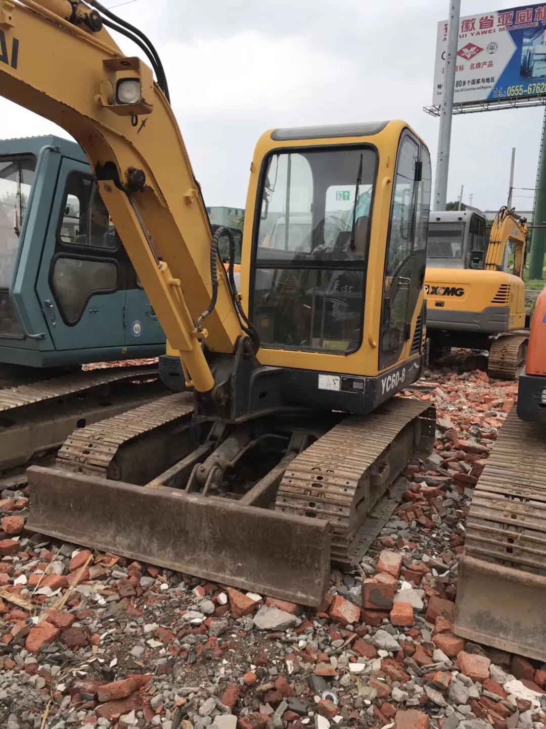 想花十万块钱买一台挖掘机,十万左右的挖掘机