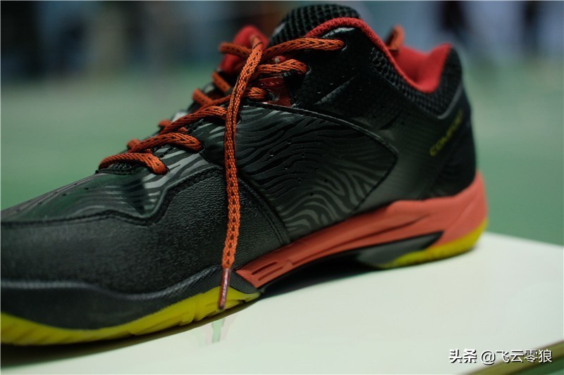 羽毛球鞋中羽评分,中羽在线飞云零狼