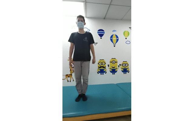 把o型腿变直手术过程,o型腿和xo型腿哪个更难矫正