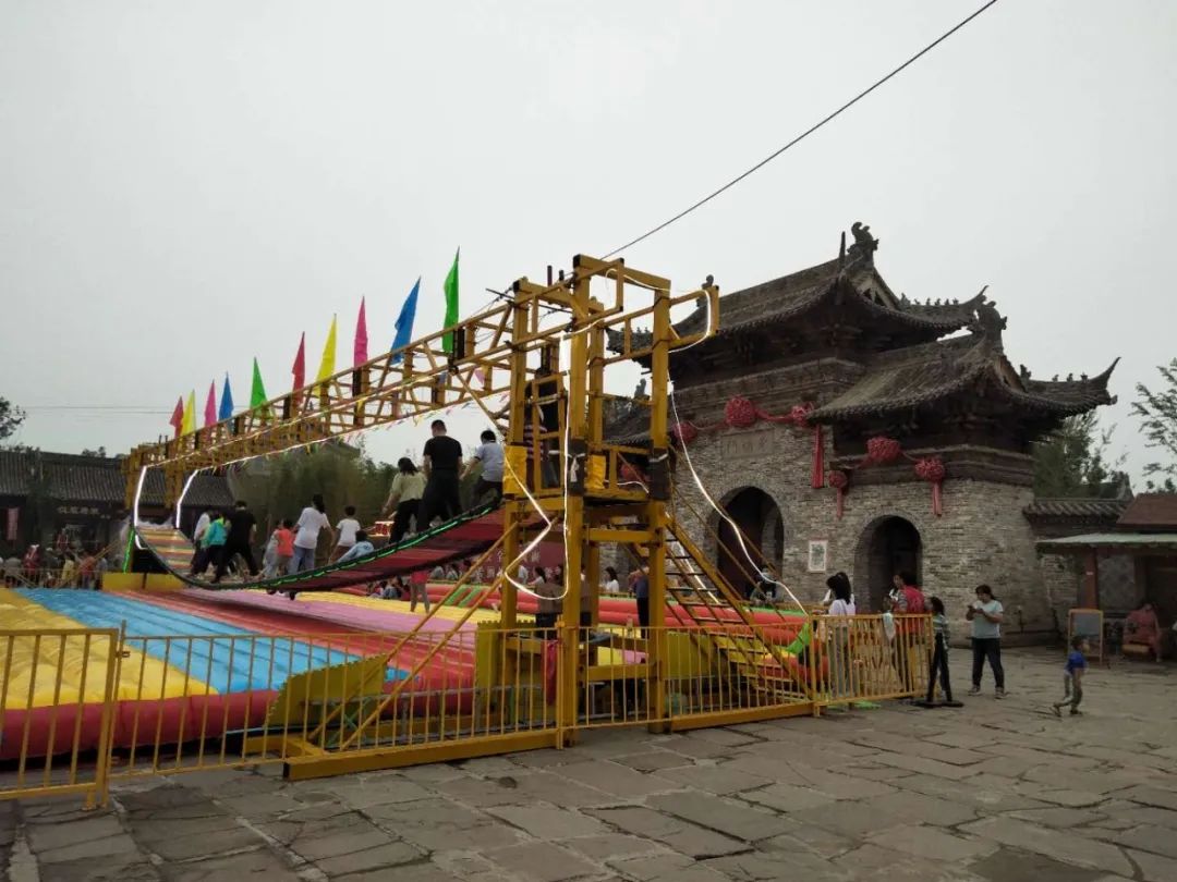 建业组织建业足球小镇一日游,建业足球小镇附近玩的地方