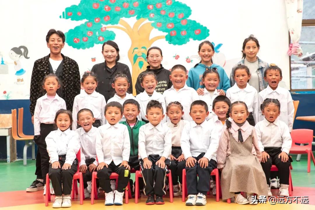 摩旅西藏带着一只狗遇见流浪狗,摩旅西藏路上的藏族同胞