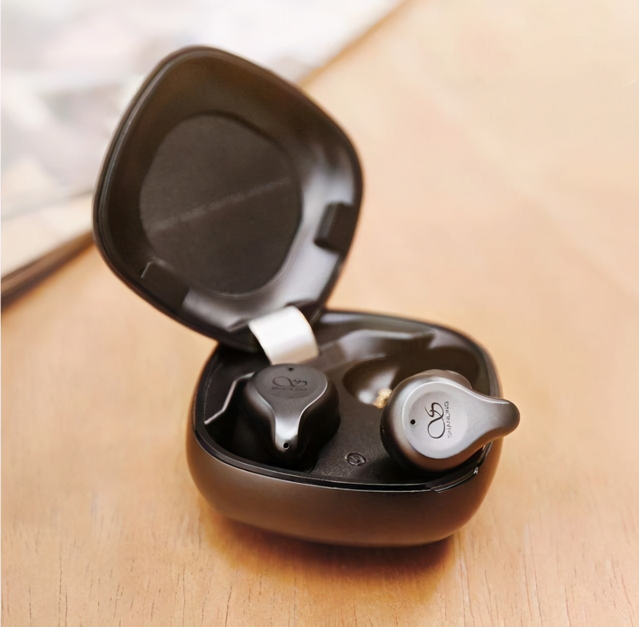 新蓝牙耳机的正确保养方法,蓝牙耳机日常使用和保养