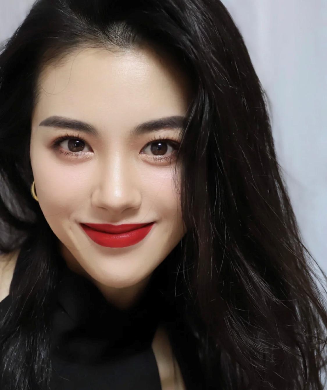 红棕色口红低饱和,便宜显白适合黄黑皮的口红颜色