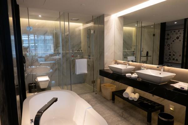 亚龙湾度假酒店全部测评,亚龙湾一线海景哪个酒店比较好