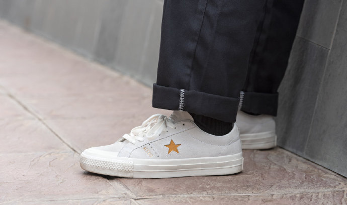 摇号还限购的帆布鞋？爆款明明很容易买啊