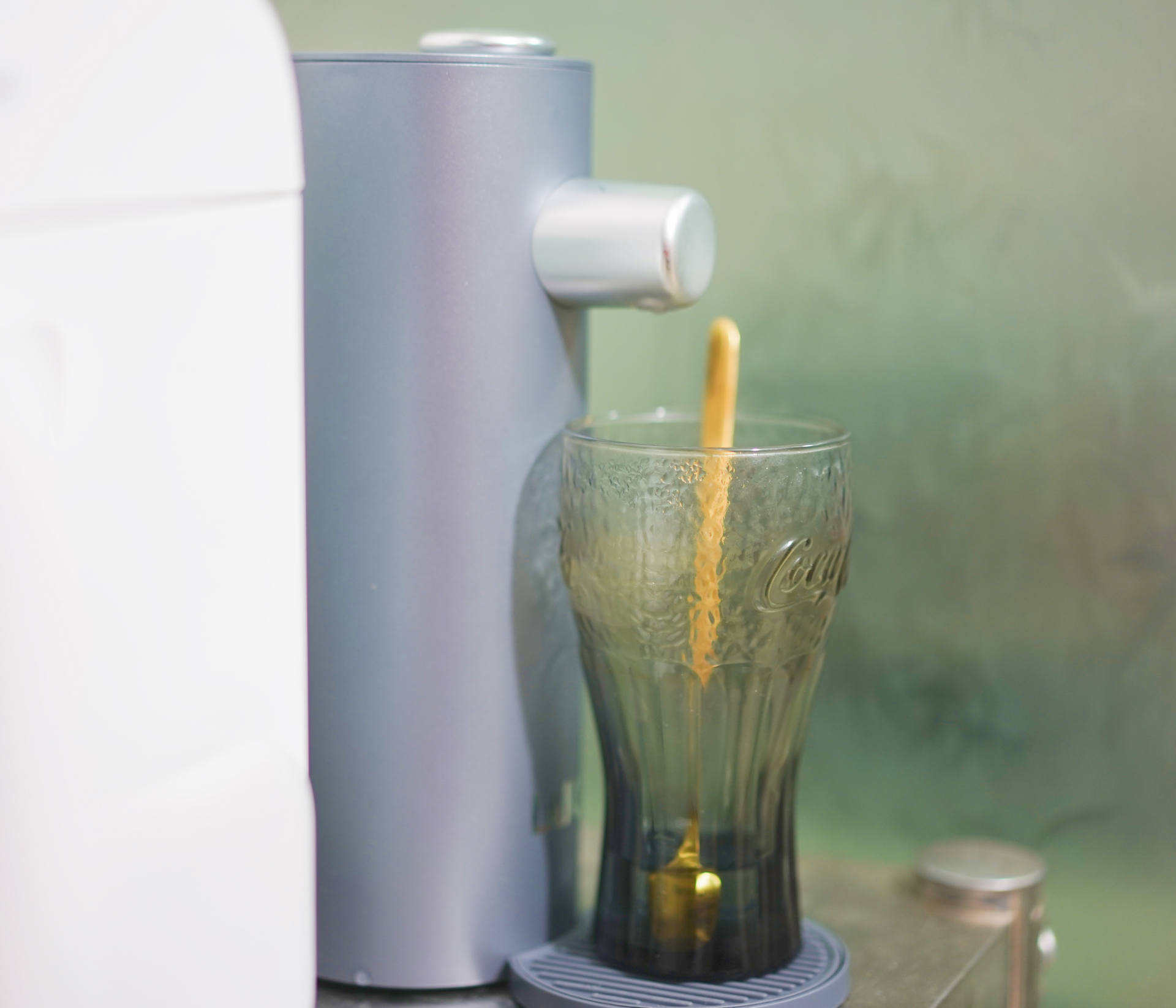 莱卡即热净饮热饮机,莱卡即热式饮水机只出热水