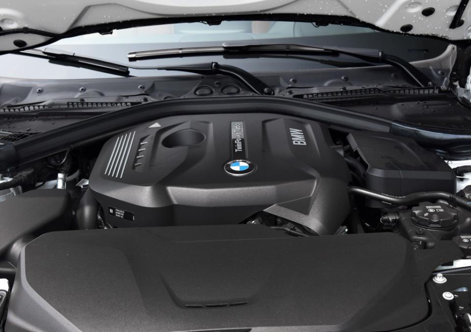 无框车门全车进口这是现在能买到最运动的3系