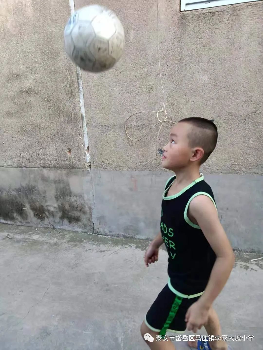 足球跳绳强筋骨--马庄镇李家大坡小学暑假育人活动纪实