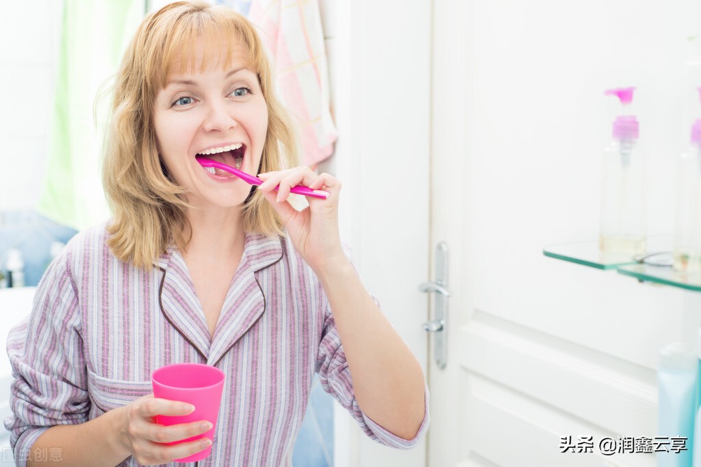 刷牙应该用软毛刷还是硬毛刷,保护牙齿刷牙用硬毛还是软毛