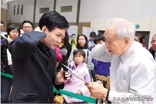 干货｜预防颈椎病有啥妙招？患了颈椎病究竟该怎么治？专家告诉你