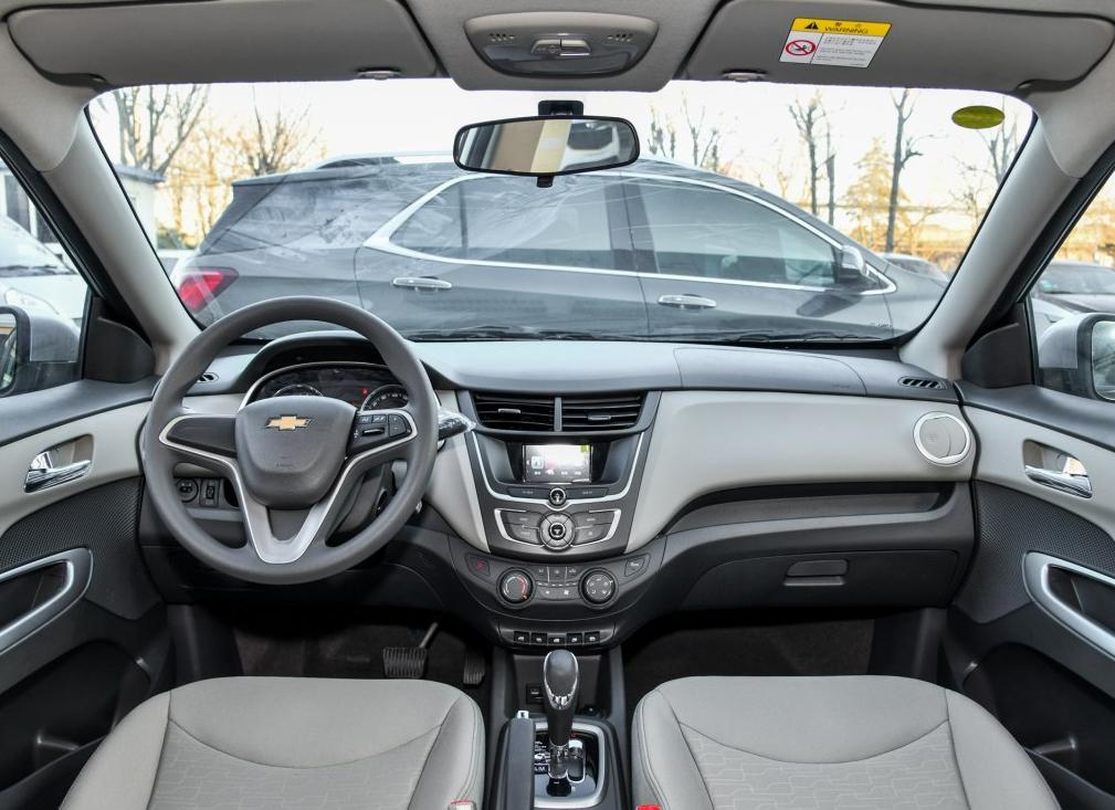 4缸10万左右代步汽车推荐一下车型,家用8-12万空间大省油4缸合资车