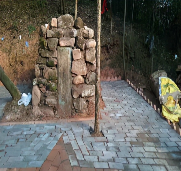 云南禄丰旅游线路攻略图,云南冬季自驾游最佳线路图