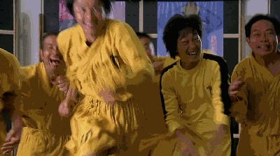 它是香港票房冠军，日本两周破20亿日元，内地却无缘公映