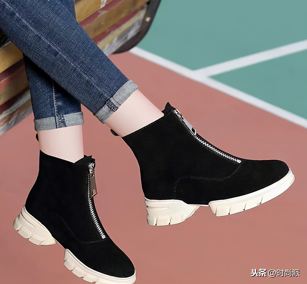 女人再怕冷，也不要穿皮靴，穿这款女鞋+暖暖裤，秋冬天也很美