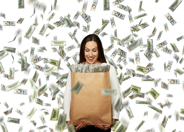 老婆借钱给别人要账,老婆借钱给别人不和我商量对吗