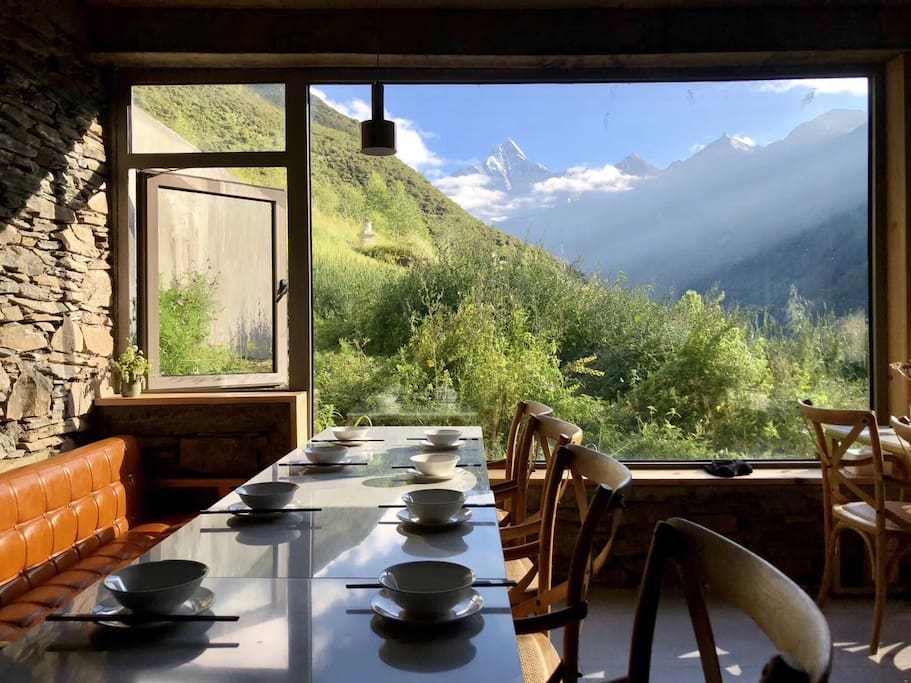 四姑娘山看雪山民宿,在四姑娘山玩住哪里